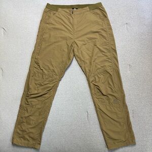 Mountain Equipment Co Size 38x32 Hiking Pants olive green